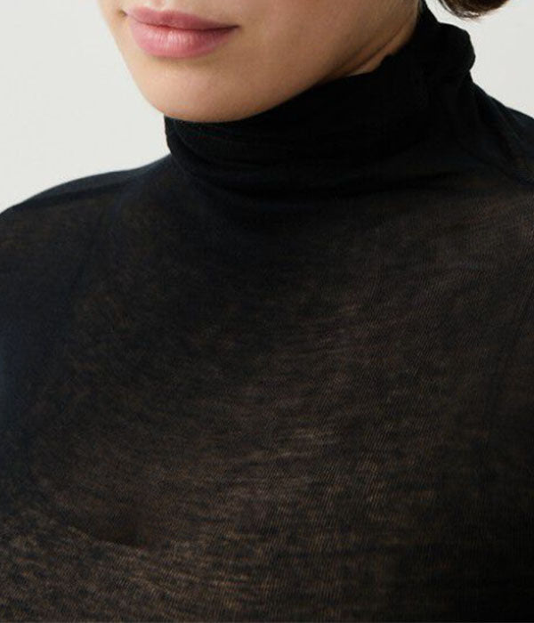 Massachusetts Turtleneck - Black